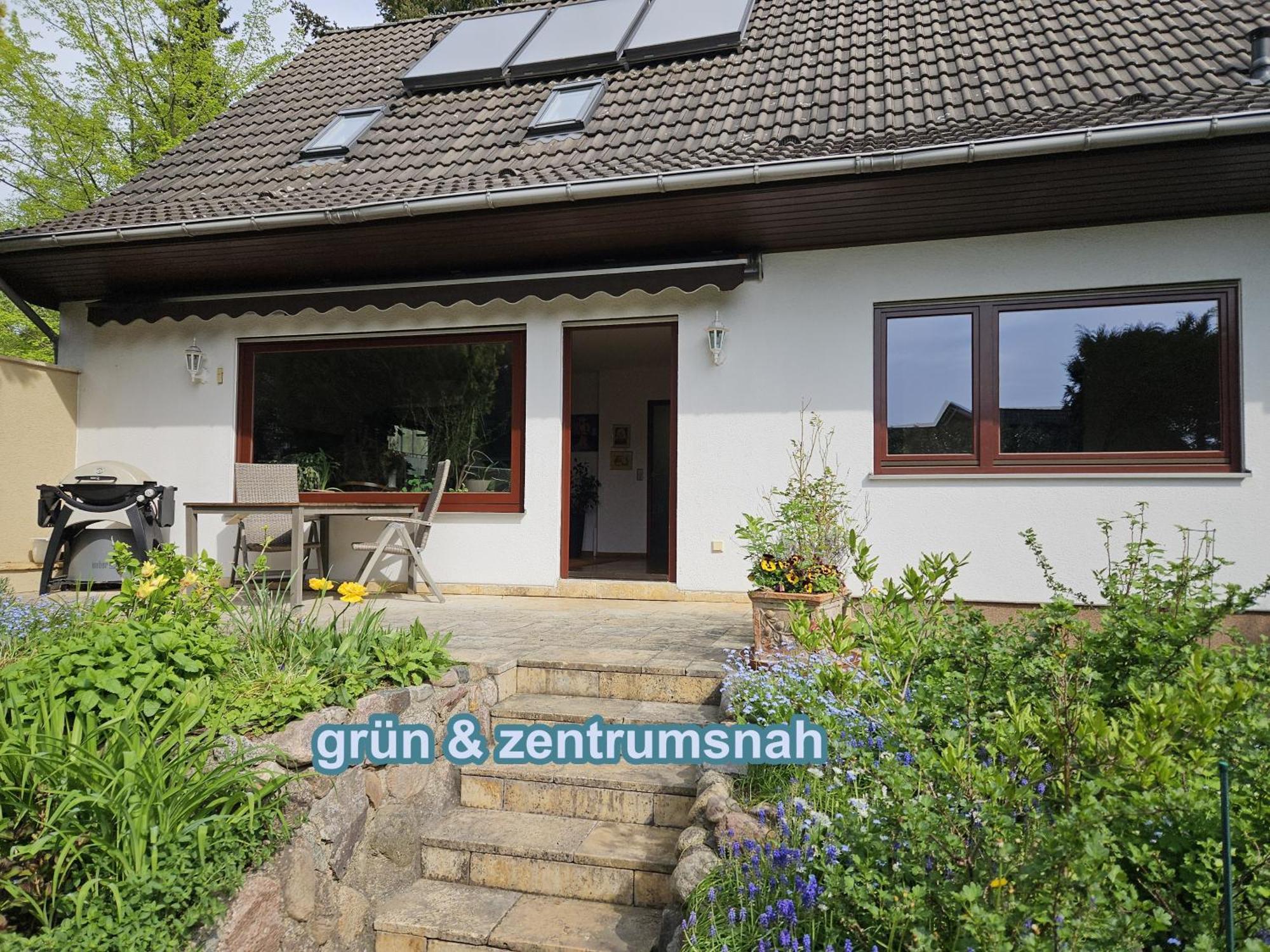 4 Sterne Souterrain Apartment Alt-Mariendorf Berlijn Buitenkant foto